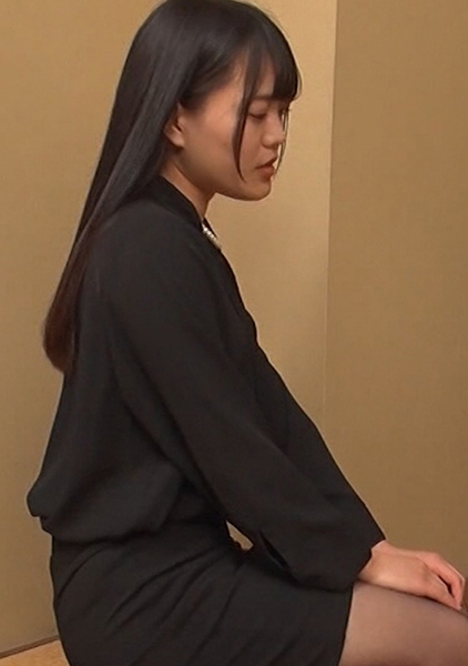 夫の3回忌に義理の弟に抱かれ喪服を脱ぎ捨てる！欲求不満のカラダは遺影の前でイキまくる…
