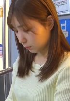 欲求不満を募らせる人妻は女盛りの熟れたカラダを弄られて…有り得ない場所でフル勃起マラをしゃぶり身も心も見ず知らずの男の巨根に堕ちてしまう…