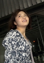 ニコニコ笑顔が可愛い自慢の彼女がまさかの裏切り行為…！実はナンパ即嵌めでイキまくるビッチな彼女！