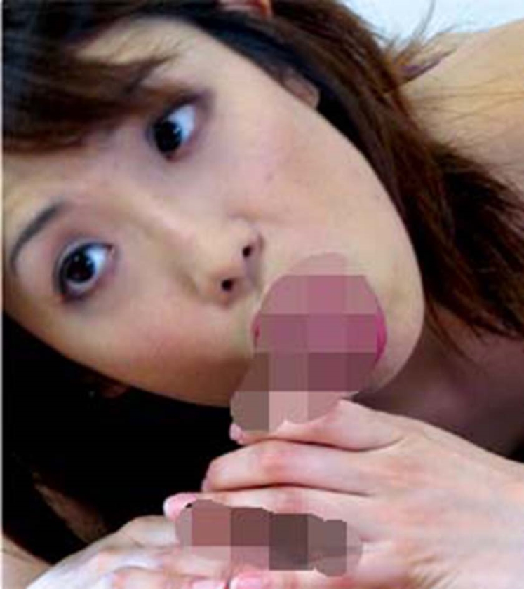 フェラチオ大好き27人の人妻たちがちん○を舐めて咥えて絶妙な口技舌技で口内射精させ最後の一滴まで搾り取る_14