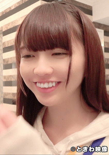 ピンクぽっち乳頭の清楚系スレンダーな女の子と濃厚SEX
