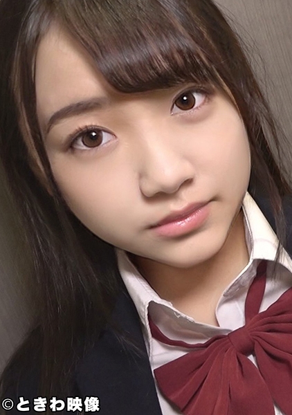 抱き心地抜群なIカップ爆乳美少女と着たまま生円光SEX！ブス男の生チンで爆乳を揺らしながら初心マンに中出し！