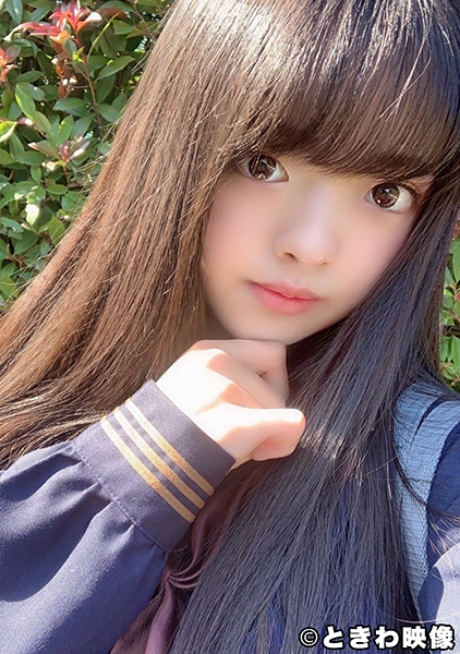 小柄で爆乳な童顔娘ちゃんと着たまま円光SEX動画