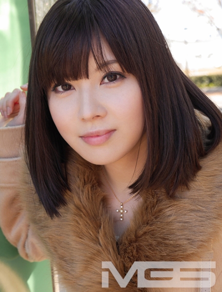 ゆりな