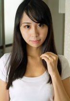 るい 2 25歳 人妻