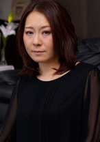 しおり 36歳 未亡人