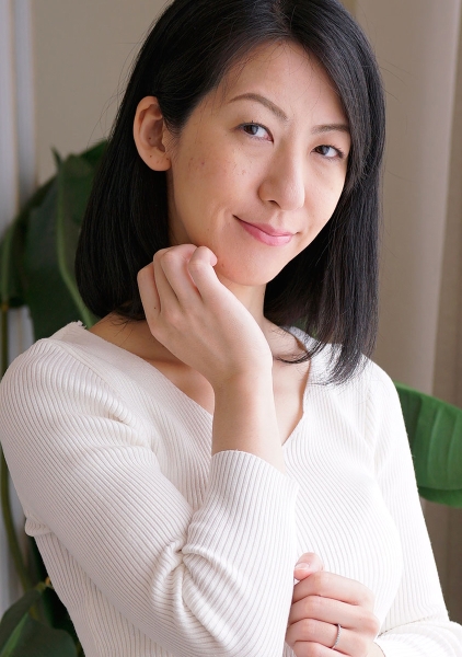 ひとみ 41歳 人妻