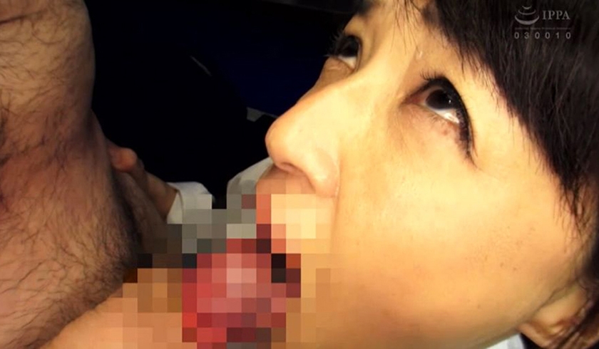 「ぜんぶ飲ませていただきますから…私の喉奥、ザー汁まみれにしてください」無理やり咥えさせられるフェラに快感を覚えSEXレスで溜まった性欲に火が着いた人妻たちは肉棒の温もりを求めて身を委ねて濃厚な不倫性交を愉しみ出す。 櫻井菜々子 安野由美 藍川なぎさ 大槻ひびき_2