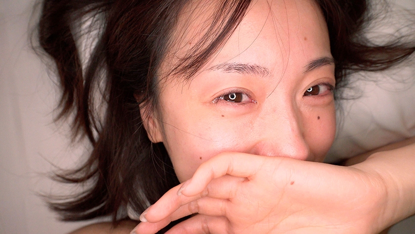 職場で知り合った美人パートの長瀬麻美さんは人生で一度も精子を飲んだことが無いみたいで、ラブホ飲みで距離感縮めてSEXしたらゴックンしてくれたので旦那が帰宅するPM22:00まで何度も精飲と中出しをした。 長瀬麻美 画像15