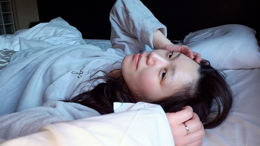 同じ部署の戸川なみさんをラブホで休ませた 少し寝たら正気に戻ったけどSEXの気持ち良さが忘れられず翌朝まで何度も精飲と中出しをした 画像8