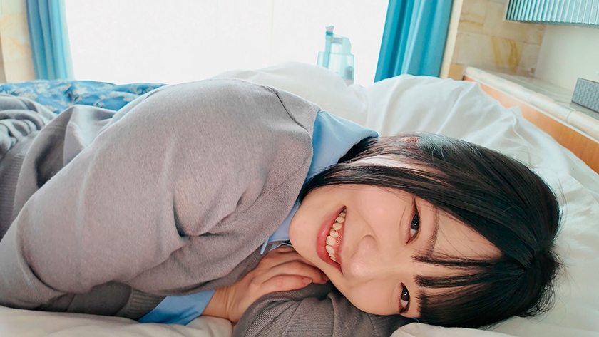 年上キラーのボーイッシュなバイトちゃん虹村ゆみに誘われて…彼氏にも見せたことのないフェラテクで何度もごっくんと中出しをしてくれた 画像2
