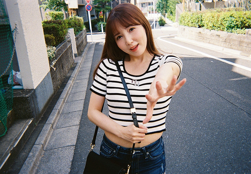 自宅で潮吹きしたくないからラブホで思いっきり潮吹きしたい!人妻セフレ友田彩也香と夜から朝にかけて1泊2日のイチャびちゃ不倫デート 画像2