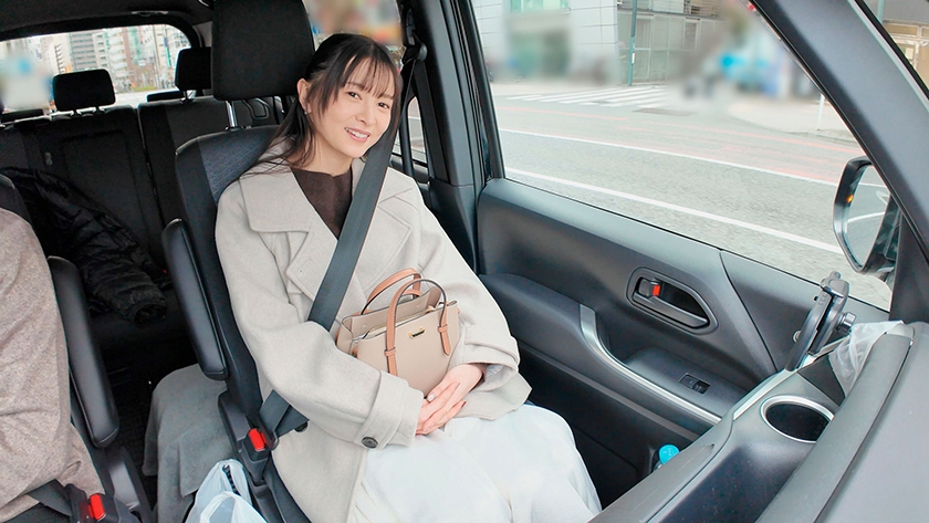 会社で高嶺の華、経理部の幸村泉希さんに打ち合わせと称して誘われて…ラブホに入ったら献身的なフェラをしてきたのでそのまま何度も精飲と中出しをした。 画像1