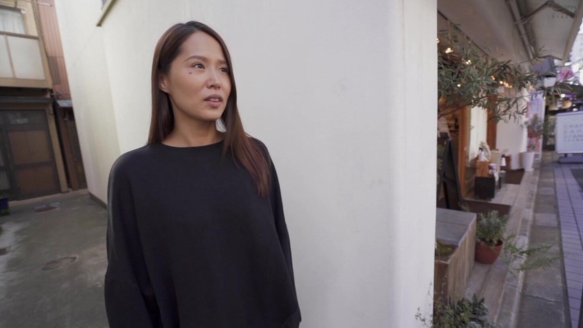 汚れた人妻 商店街で口説かれ騙されハメられた人妻 画像5