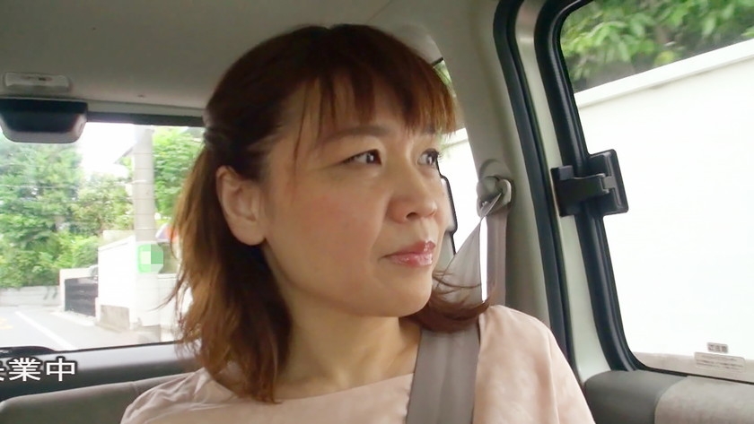 本当にあった助平な話!? 五十路美熟女ヘルパーたちが客に迫られ満更でもない内緒の性奉仕!! なし崩し言いなりセックス出来ちゃった秘密の記録 9名収録 240分 画像2